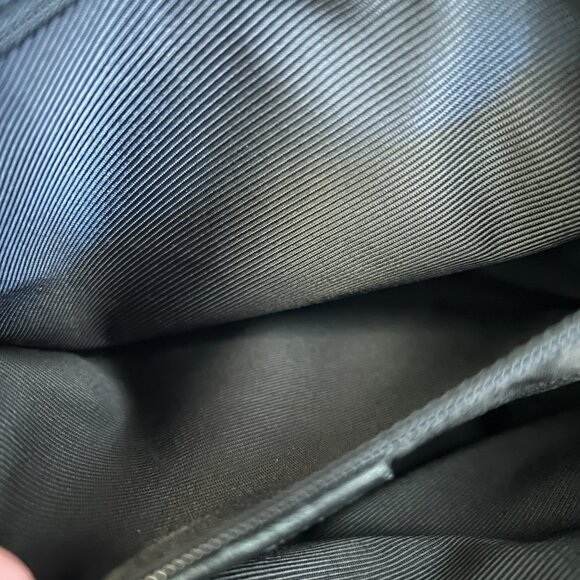 【9.28】#4 Preowned Value $400 Gucci GG Surpreme Tote - Picture 9 of 12